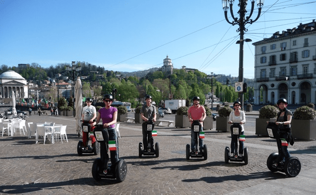 Torino su due ruote sui sagway
