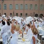 La Cena in Bianco, a Torino il flash mob più elegante e raffinato