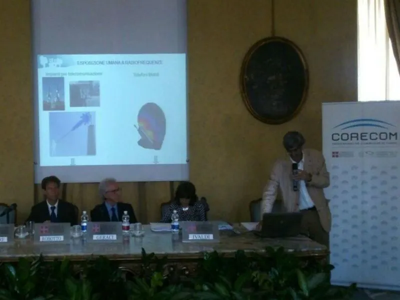 Lo studio di Arpa Piemonte sull’esposizione umana a radiazione dei telefonini presentato a Napoli