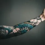 Tatuaggi colorati: in vigore le nuove regole UE 2022