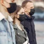 Da venerdì 11 febbraio stop obbligo di mascherine all’aperto – bollettino pandemia aggiornato