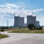 Investire nell’energia nucleare contro il cambiamento climatico: pro e contro
