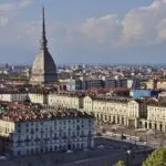 Torino, il Comune approva un documento sul sostegno economico per le famiglie con persone non autosufficienti