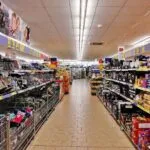 Carrefour, la denuncia dei dipendenti: “Costretti a lavorare con 14 gradi”