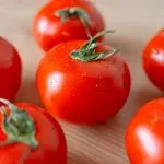 Tocchetti di spigola con pomodoro fresco