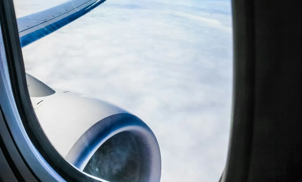 Paura sul volo Torino-Lamezia: l’aereo rientra per un problema tecnico