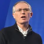 Carlos Tavares lascia Stellantis: quale sarà il futuro del gruppo dopo le dimissioni?